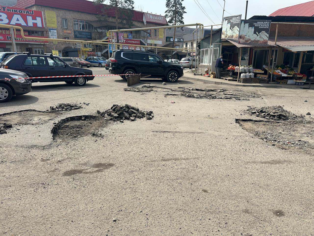 Жұмыла көтерген жүк жеңіл