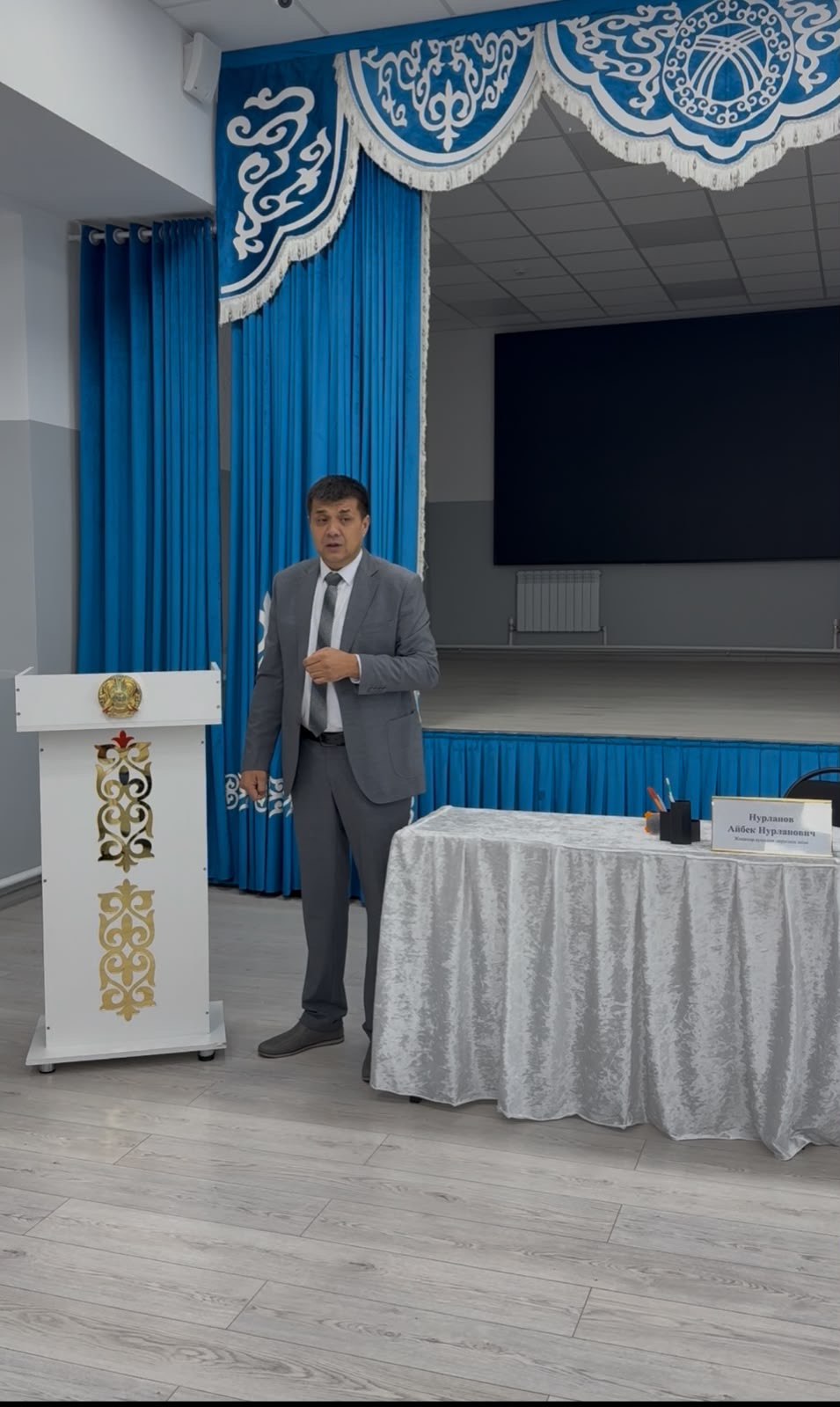 ЖАҢАШАР АУЫЛЫНДА ӘКІМНІҢ ТҰРҒЫНДАРМЕН КЕЗДЕСУІ ӨТТІ